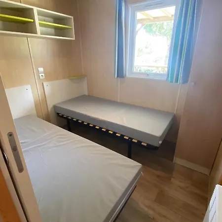 Camping La Riviera 圣米歇尔-谢夫谢夫